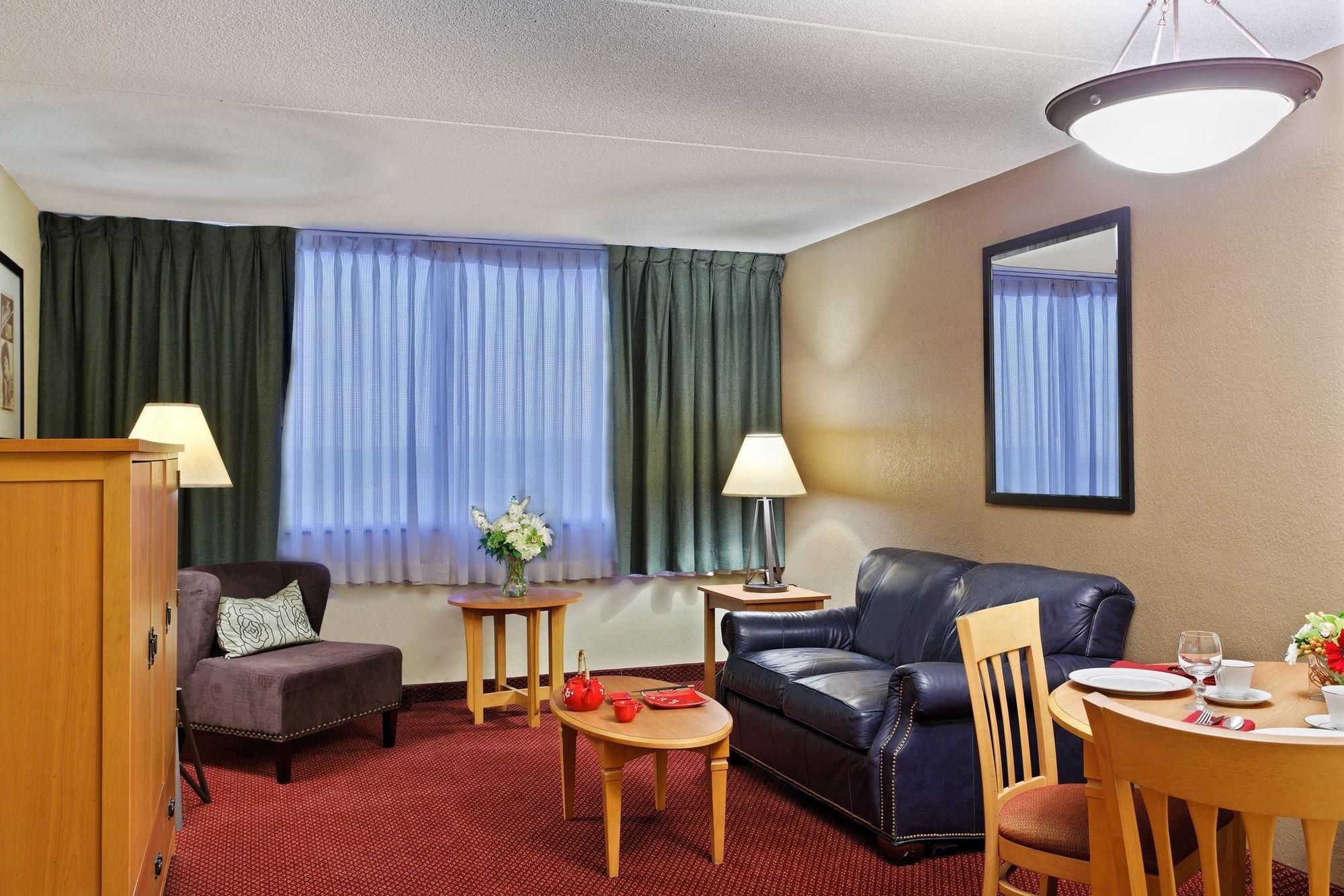 Millennium Maxwell House Hotel 3*